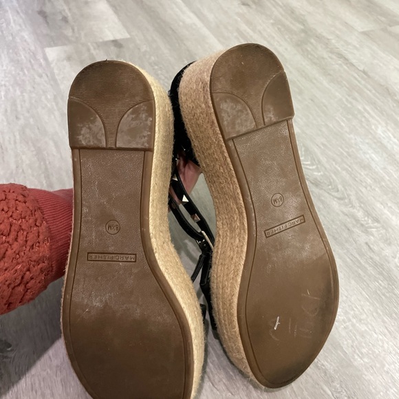 Marc Fisher Jazlyn Black Stud Platform Wedge 8.5 Leather Upper - Picture 7 of 9